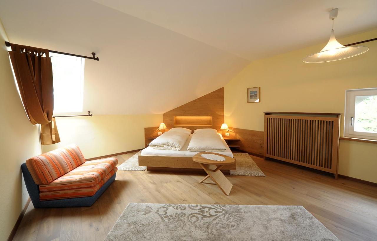 Hotel Brueckenwirt Novacella Buitenkant foto