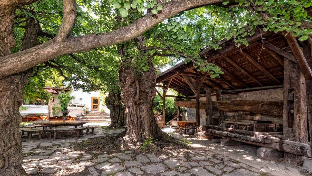 Hotel Brueckenwirt Novacella Buitenkant foto